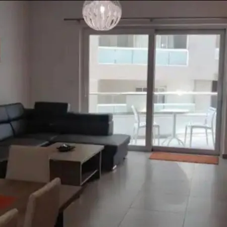 Cozy 2 Bdr 2 Bth Terrace Near Promenade 2 J2 Apartment Gzira