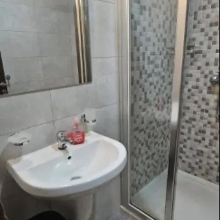 Cozy 2 Bdr 2 Bth Terrace Near Promenade 2 J2 Apartment *