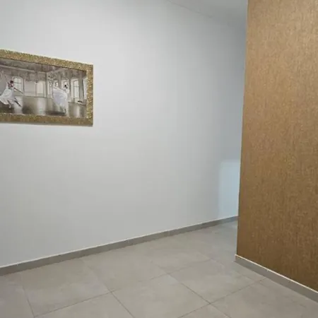 Cozy 2 Bdr 2 Bth Terrace Near Promenade 2 J2 *